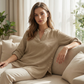 Casual top in effen kleur met knoopjes en zijsplit