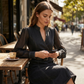 👗Midi-jurk van denim met slanke pasvorm en opstaande kraag – Elegante, alledaagse chic✨