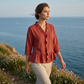Elegante damestop met ruches en V-hals
