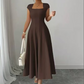 Elegante A-lijnjurk met vierkante halslijn voor dames, slank model, lange jurk
