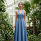 Damesjurk van denim met open rug, V-hals en zonder mouwen