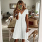 👗Topkeuze – Jurk met V-hals en gaatjespatroon, afgewerkt met geschulpte rand – Lichtgewicht en romantisch, ideaal voor tuinfeesten of een brunch 🌿