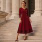 🌟 Nieuw & Trendy👗 Fluwelen V-Hals Jurk – Chic & Elegant