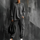 Set bestaande uit een casual dames-top met ronde hals en een cargobroek