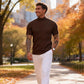 Casual T-shirt met slanke pasvorm en hoge kraag voor heren