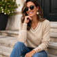 Elegant gebreid dames shirt met V-hals en contrastdetail