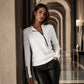Damesgebreide top met ribstructuur en asymmetrische rits