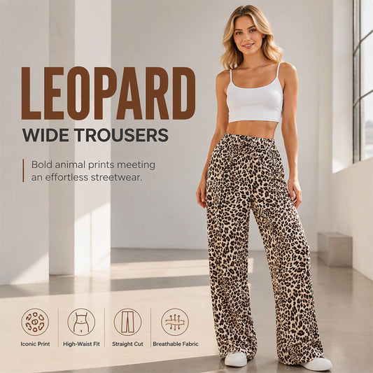 Damesmode: rechte, wijde broek met luipaardprint
