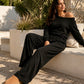 Set bestaande uit een casual off-shoulder top en een broek met wijde pijpen voor dames