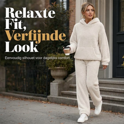 Loungebroek met capuchon en zachte fleece voor dames: set van sweatshirt en broek