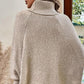 Elegante damestrui met hoge hals en asymmetrische zoom
