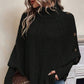 Elegante damestrui met hoge hals en asymmetrische zoom